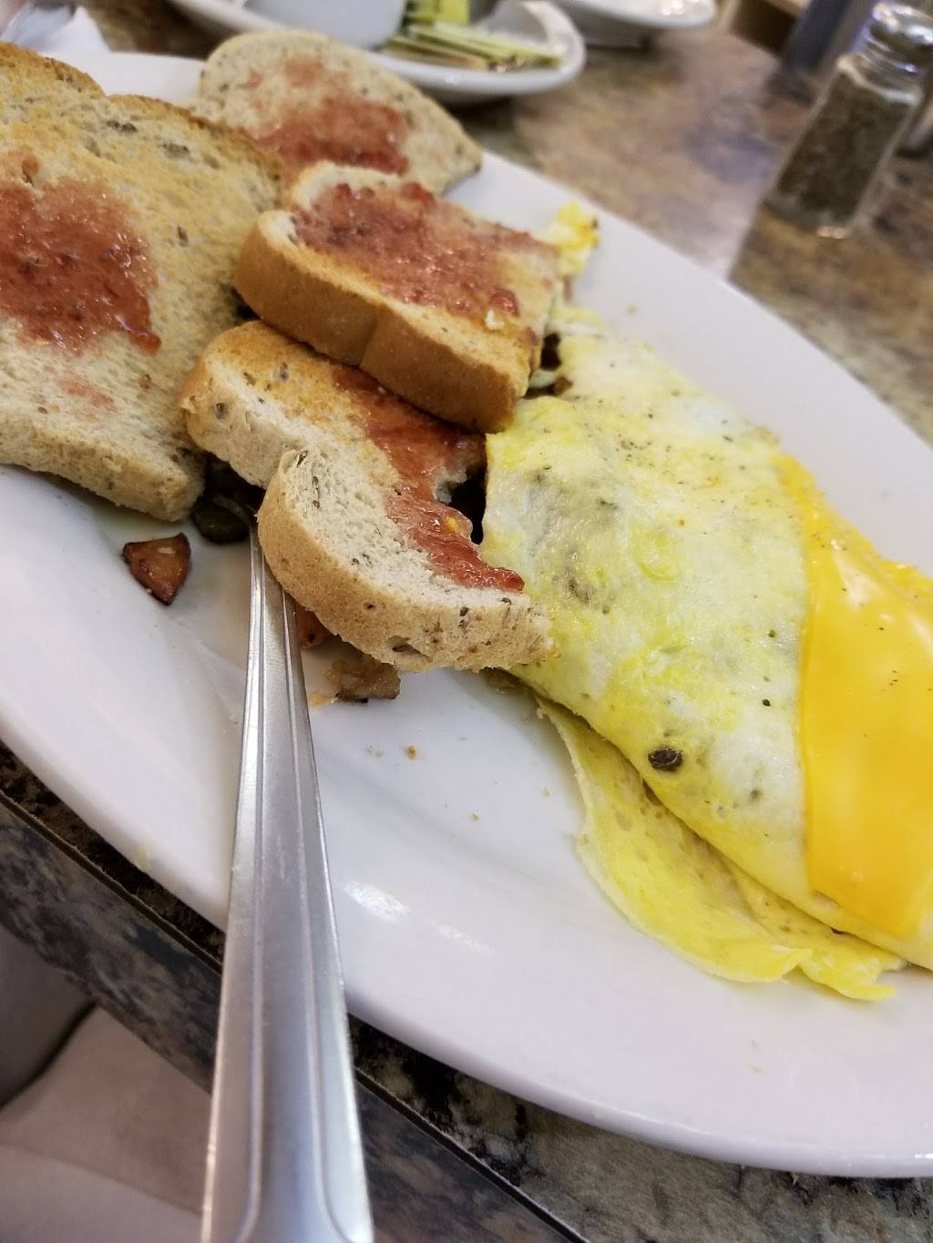 White Tower | restaurant | 1515 W Sylvania Ave, Toledo, OH 43612, USA | 4194768633 OR +1 419-476-8633