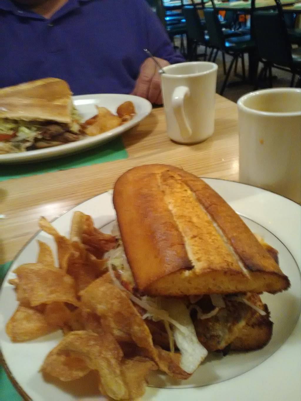 Hunners Pizza & Restaurant | restaurant | 811 Station St, Sturgeon, PA 15082, USA | 7249269636 OR +1 724-926-9636