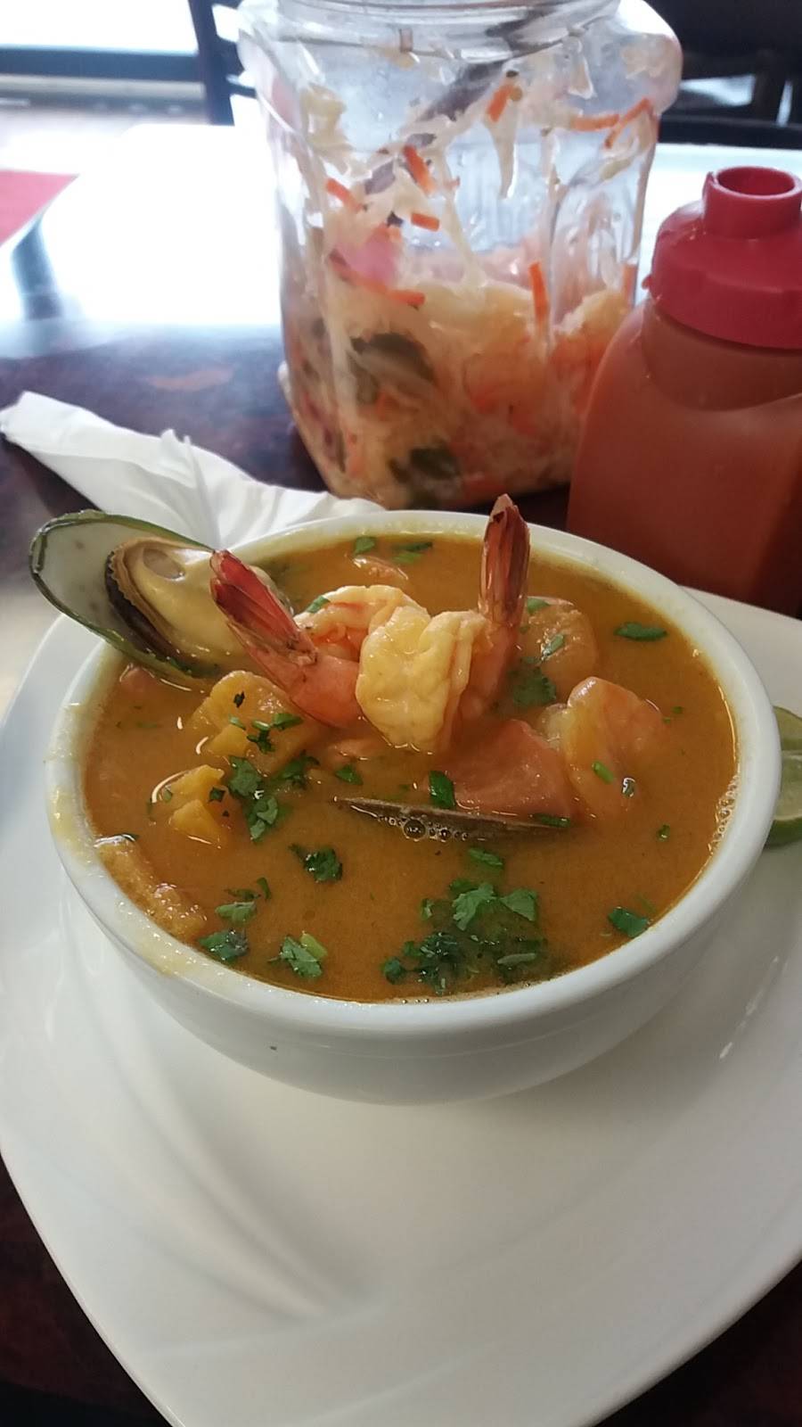 Adriana Restaurant | restaurant | 597 Broadway, Newark, NJ 07104, USA | 9733509700 OR +1 973-350-9700