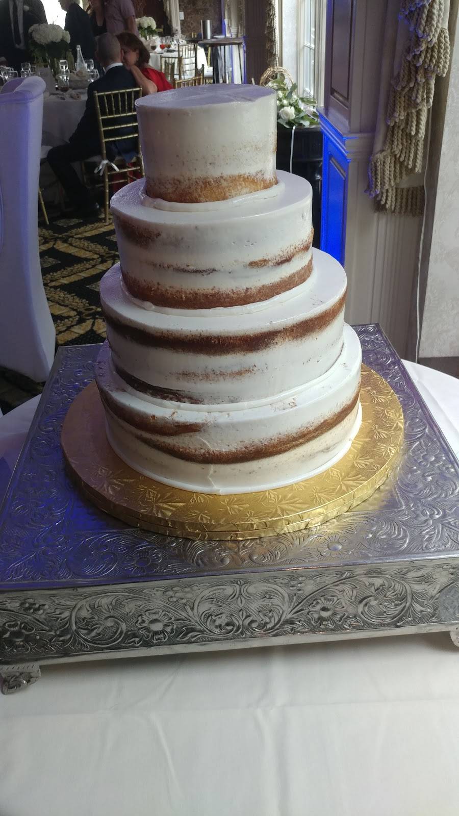 Giorgios Baiting Hollow | restaurant | 100 Fox Hill Dr, Baiting Hollow, NY 11933, USA | 6317276076 OR +1 631-727-6076