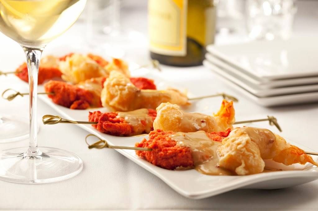 Savoy Restaurant | restaurant | 2623 Penn Ave, Pittsburgh, PA 15222, USA | 4122810660 OR +1 412-281-0660