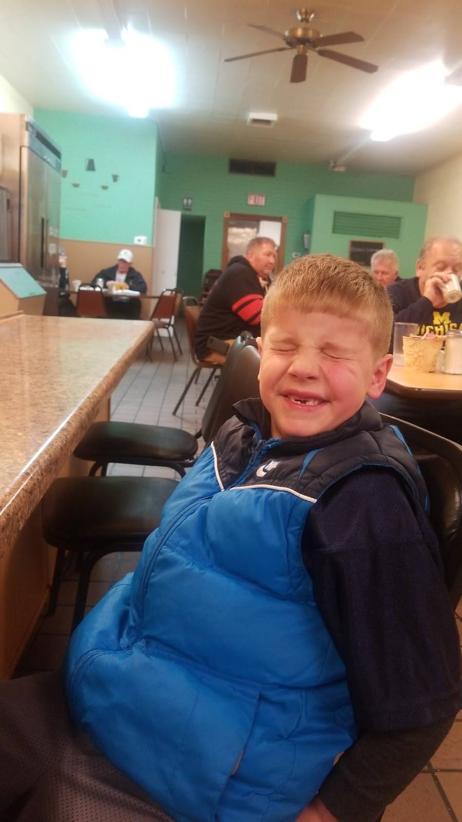 Kimmie Ks Cafe | restaurant | 49202, 4540 Page Ave, Michigan Center, MI 49254, USA | 5175133764 OR +1 517-513-3764