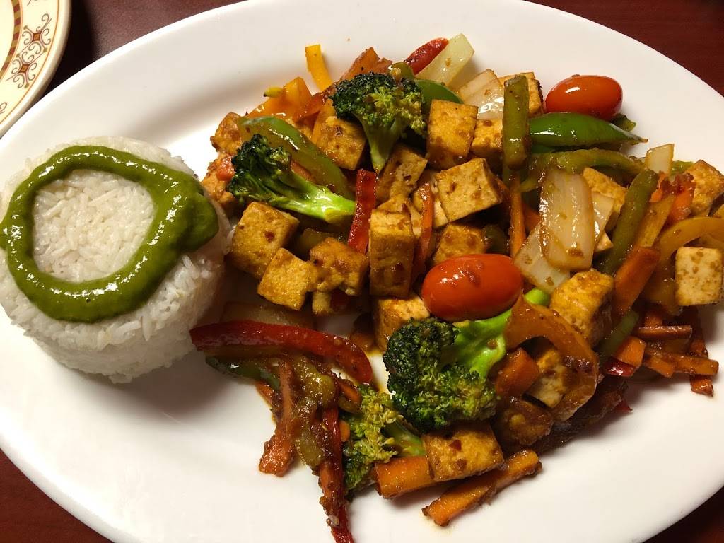 Cafe Momo | cafe | 1065 Hanover St, Manchester, NH 03104, USA | 6036233733 OR +1 603-623-3733