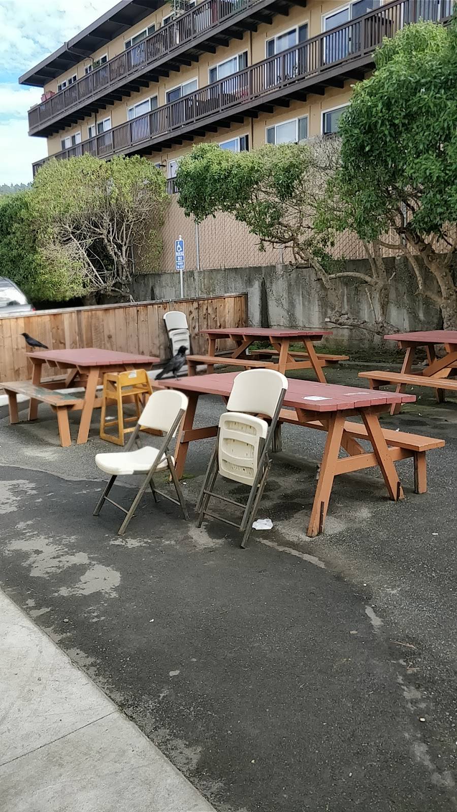 Guerreros Taqueria | restaurant | 164 Reina Del Mar Ave, Pacifica, CA 94044, USA | 6503552833 OR +1 650-355-2833