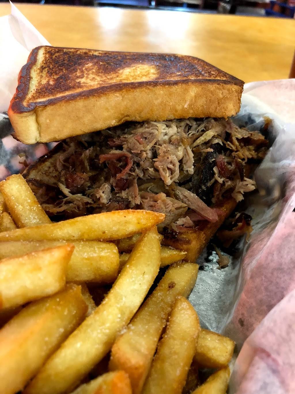 Colts Pig Stand | restaurant | 1633 North, US-1, Ormond Beach, FL 32174, USA | 3868980360 OR +1 386-898-0360