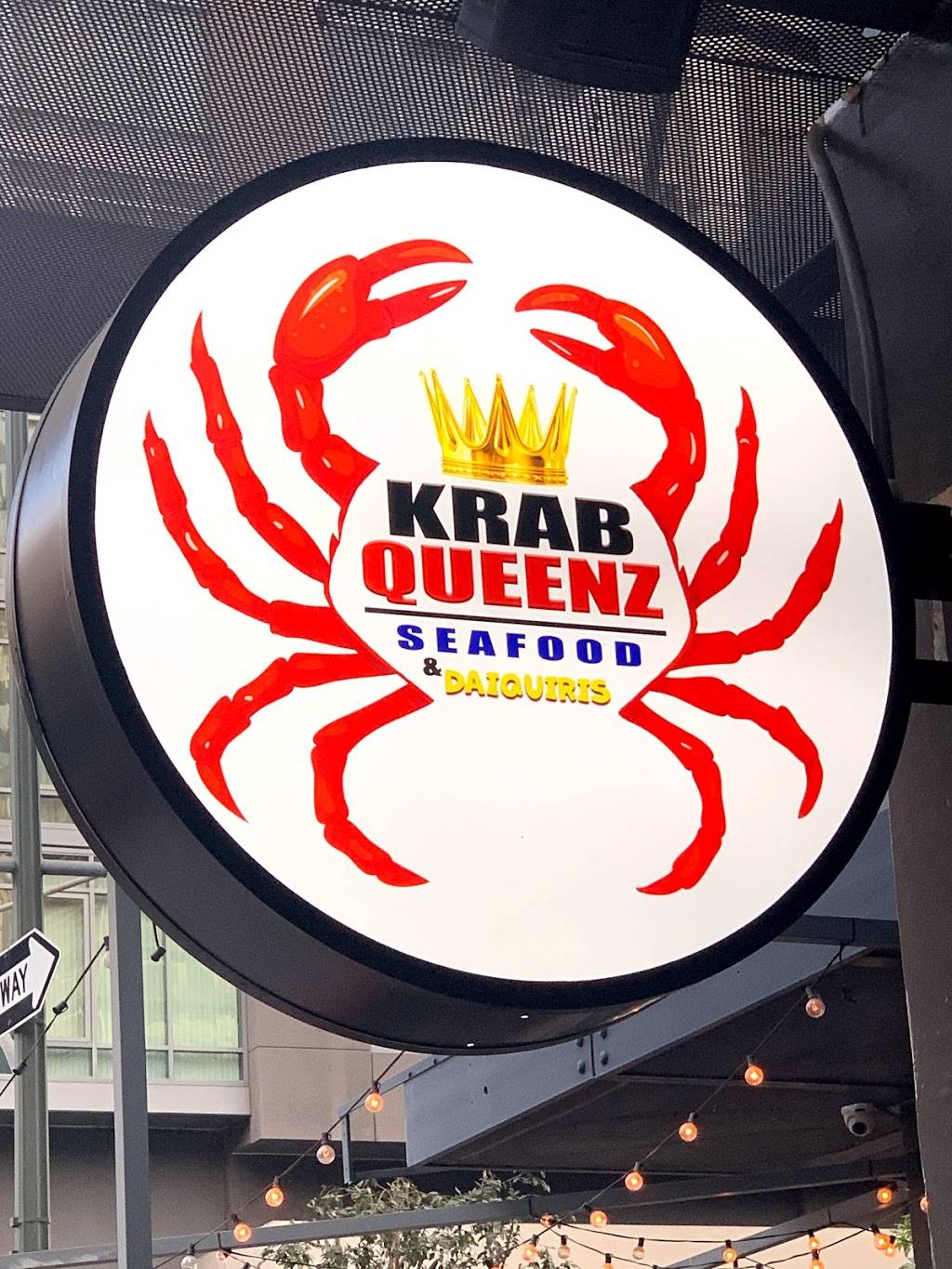 Krab Queenz Seafood & Daiquiris | restaurant | 1111 S Hope St, Los Angeles, CA 90015, USA | 2136748020 OR +1 213-674-8020