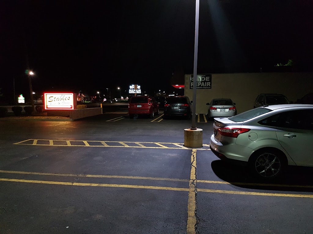 Stables Bar & Grill | restaurant | 14950 Middlebelt Rd, Livonia, MI 48154, USA | 7344271646 OR +1 734-427-1646