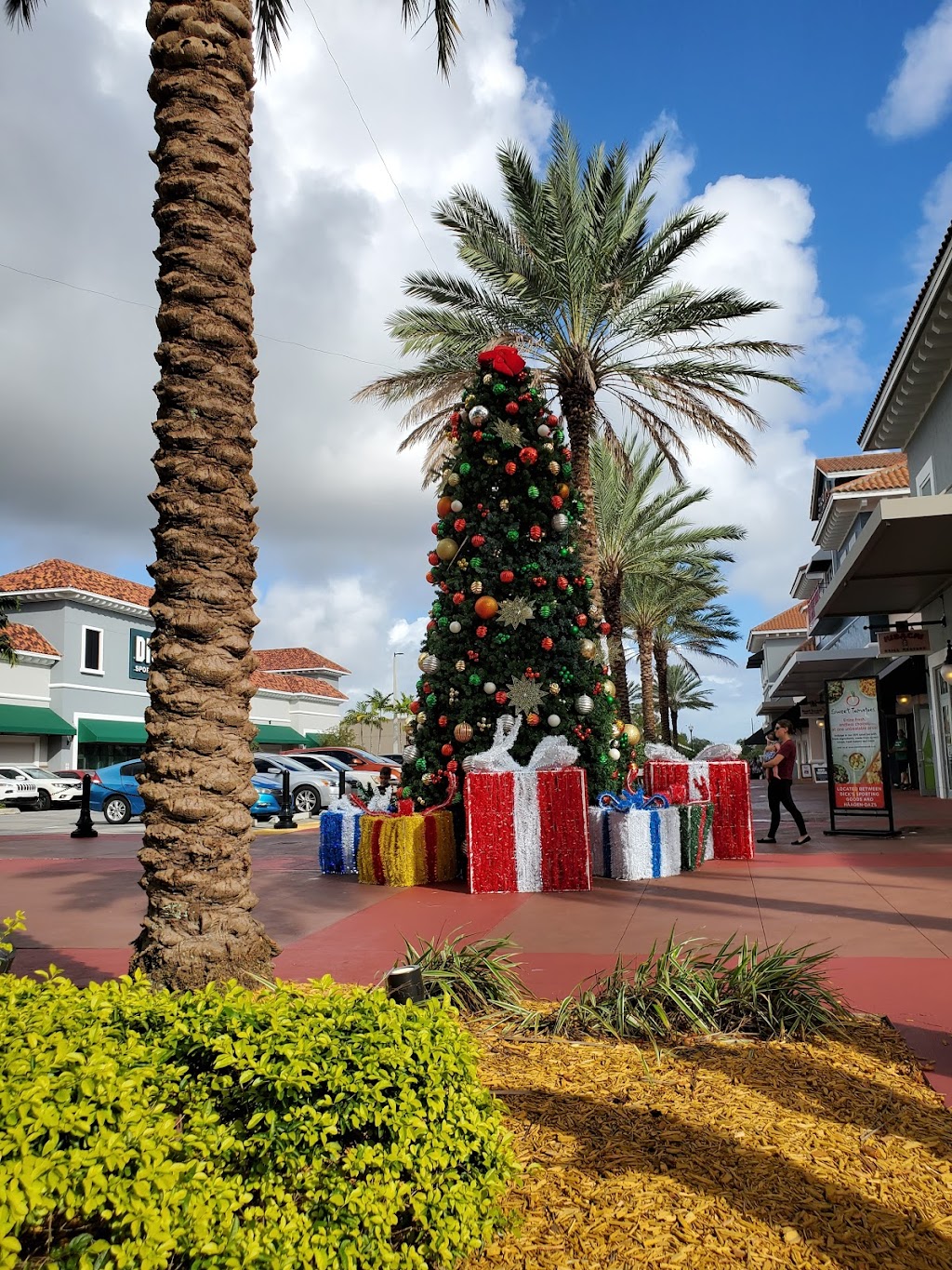 Haagen-Dazs | restaurant | 8405 Mills Dr, Miami, FL 33183, USA | 3055980600 OR +1 305-598-0600