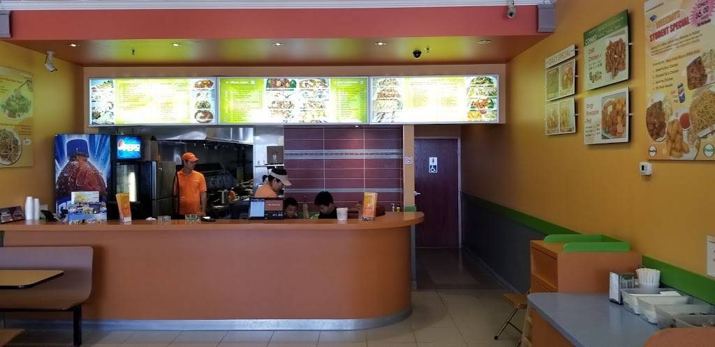 Mr Dumpling | restaurant | 16640 Yonge St, Newmarket, ON L3X 3A1, Canada | 9058361188 OR +1 905-836-1188