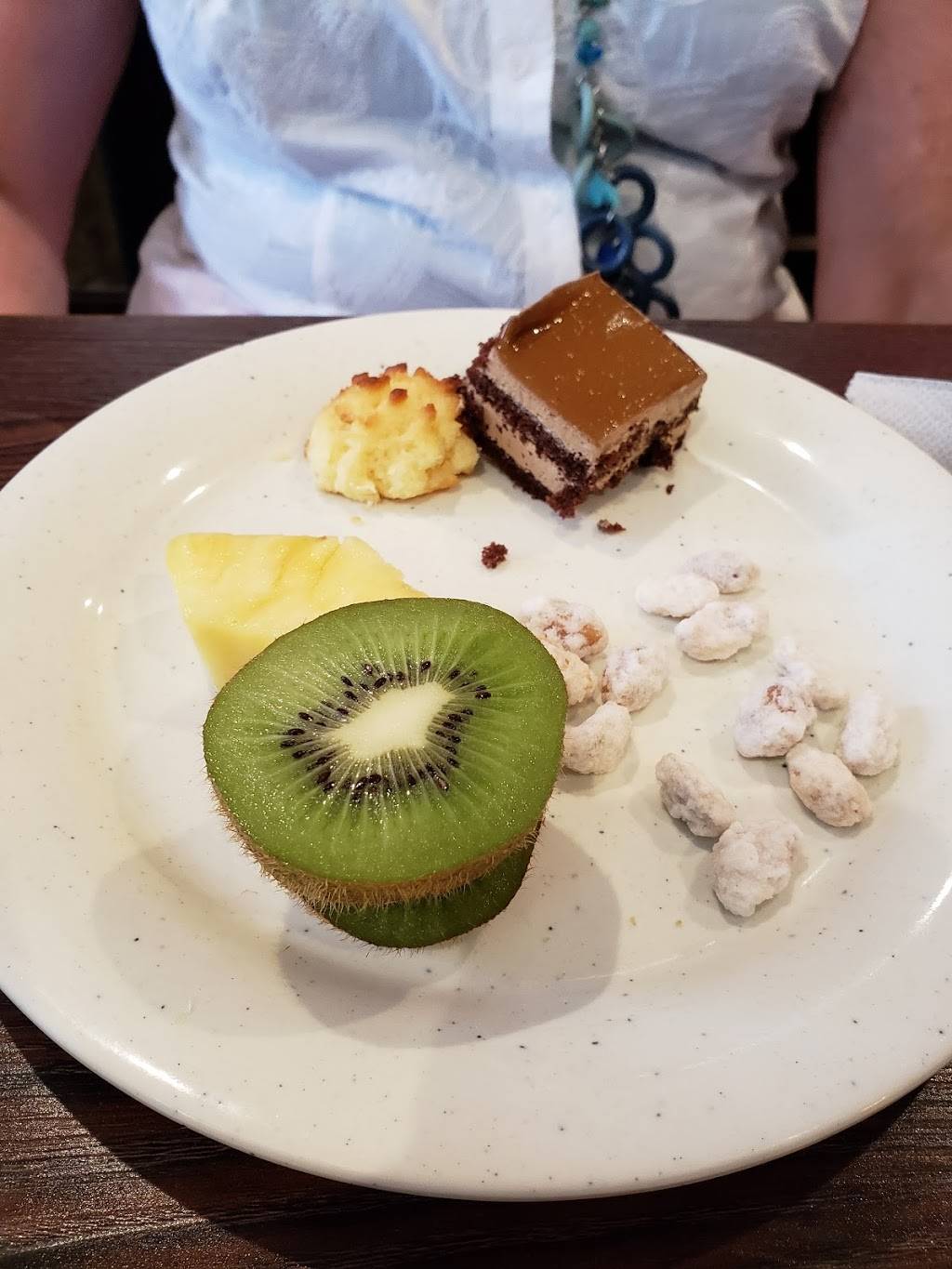 Hibachi Grill & Supreme Buffet | restaurant | 8101 Tonnelle Ave, North Bergen, NJ 07047, USA | 2016621888 OR +1 201-662-1888