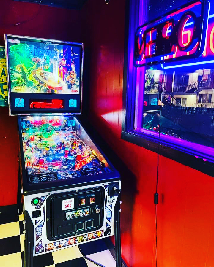 Brass Rail Bar & Grill | restaurant | 3188 Redwood Dr, Redway, CA 95560, USA | 7079233188 OR +1 707-923-3188