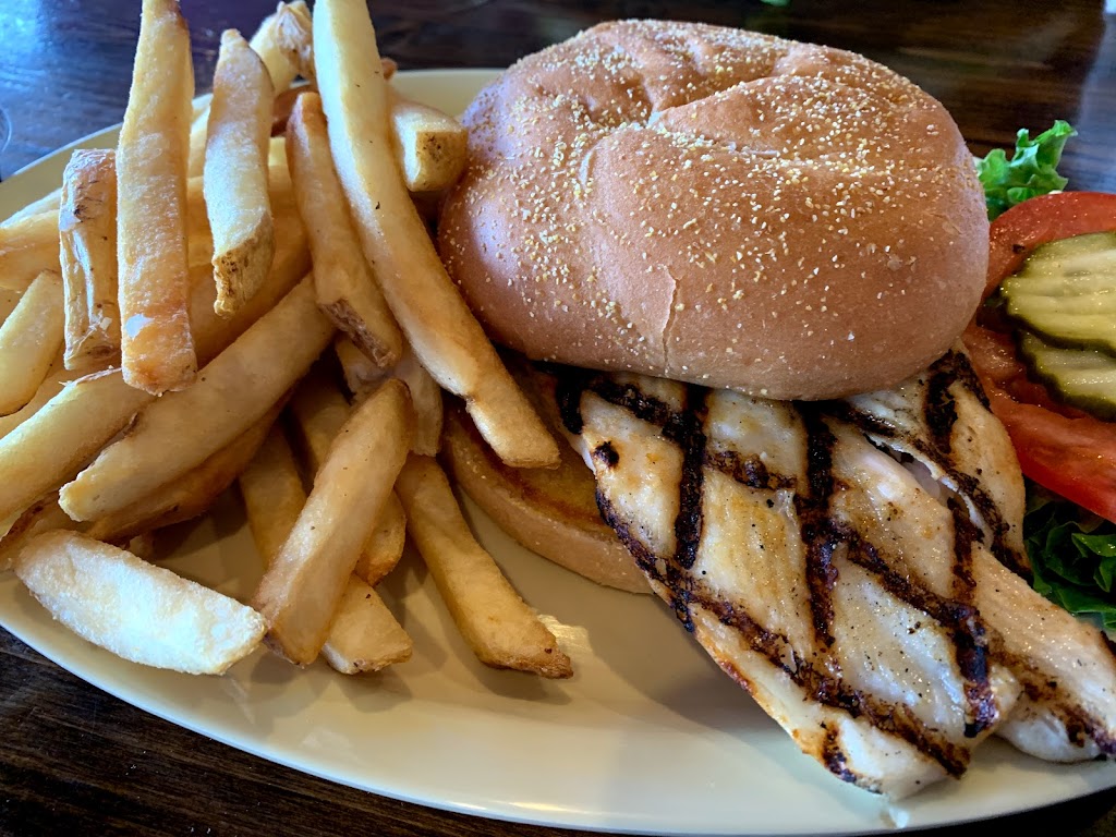 Sidelines Sports Bar and Restaurant | restaurant | 2 Via De Luna Dr, Pensacola Beach, FL 32561, USA | 8509343660 OR +1 850-934-3660