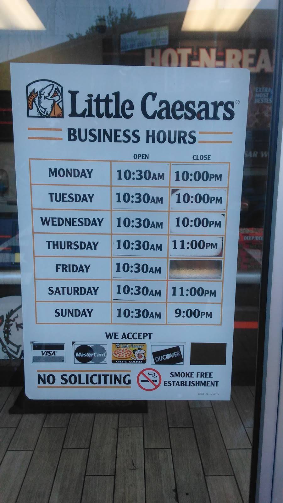 Little Caesars Pizza | meal takeaway | 1918 14th St SE, Washington, DC 20020, USA | 2026781246 OR +1 202-678-1246