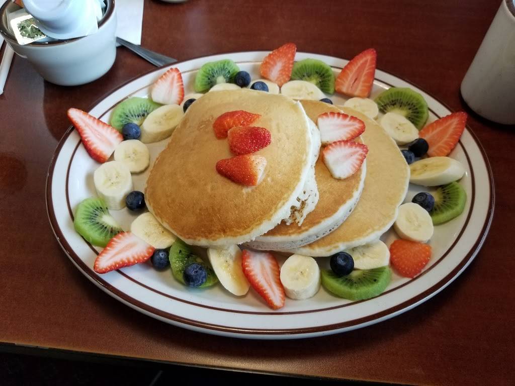 Four Seasons Family Restaurant | restaurant | 5201 Jefferson Davis Hwy, Fredericksburg, VA 22408, USA | 5407102515 OR +1 540-710-2515