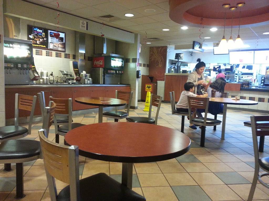 McDonalds | cafe | 1390 Rockville Pike, Rockville, MD 20852, USA | 3018816811 OR +1 301-881-6811