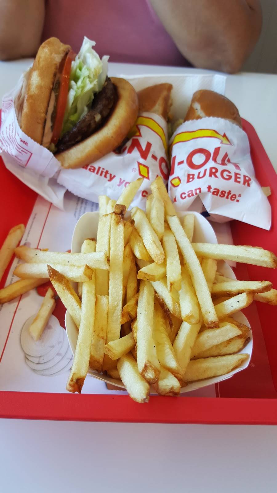 In-N-Out Burger | restaurant | 9070 Whittier Blvd, Pico Rivera, CA 90660, USA | 8007861000 OR +1 800-786-1000