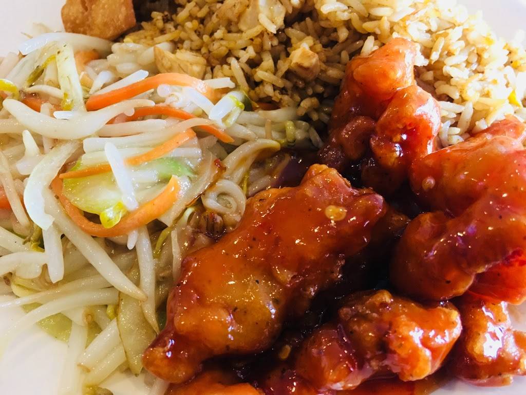 Mister Moons Chinese Food | restaurant | 13311 Yonge St, Richmond Hill, ON L4E 3L6, Canada | 9057738383 OR +1 905-773-8383