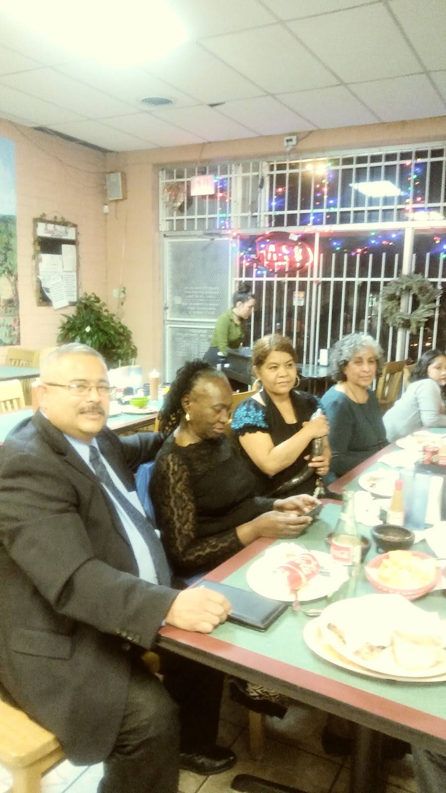 Super Pollo | restaurant | 805 N Sylvania Ave, Fort Worth, TX 76111, USA | 8178386421 OR +1 817-838-6421