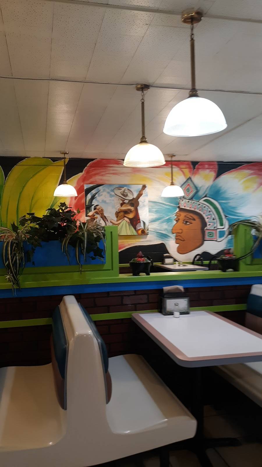 Luceros Mexican Restaurant | meal takeaway | 146 N Elm St, Ottawa, OH 45875, USA | 4195239263 OR +1 419-523-9263