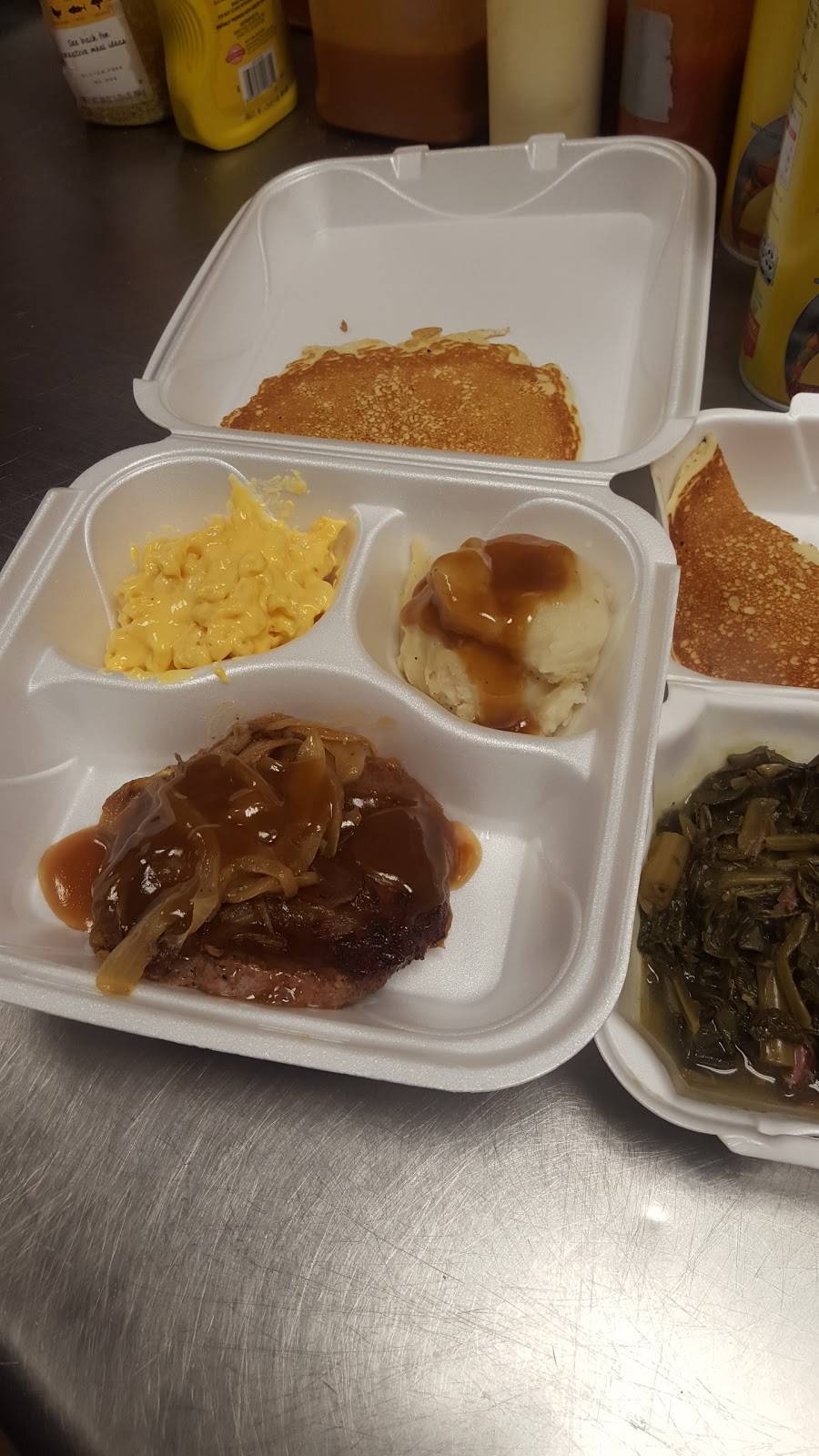 Crumps Fish & Wings | restaurant | 3112 S Mendenhall Rd, Memphis, TN 38115, USA | 9016543554 OR +1 901-654-3554