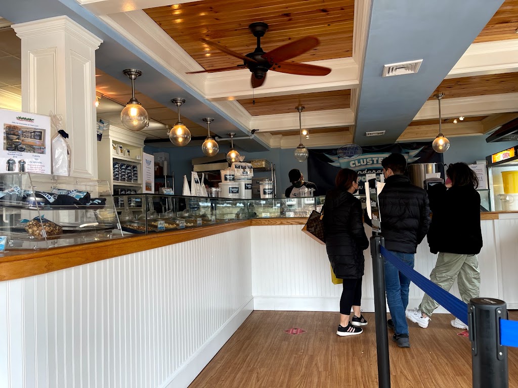 Clusters Handcrafted Popcorn Peddlers Village | meal takeaway | 53 Peddlers Village, Lahaska, PA 18931, USA | 2157945000 OR +1 215-794-5000