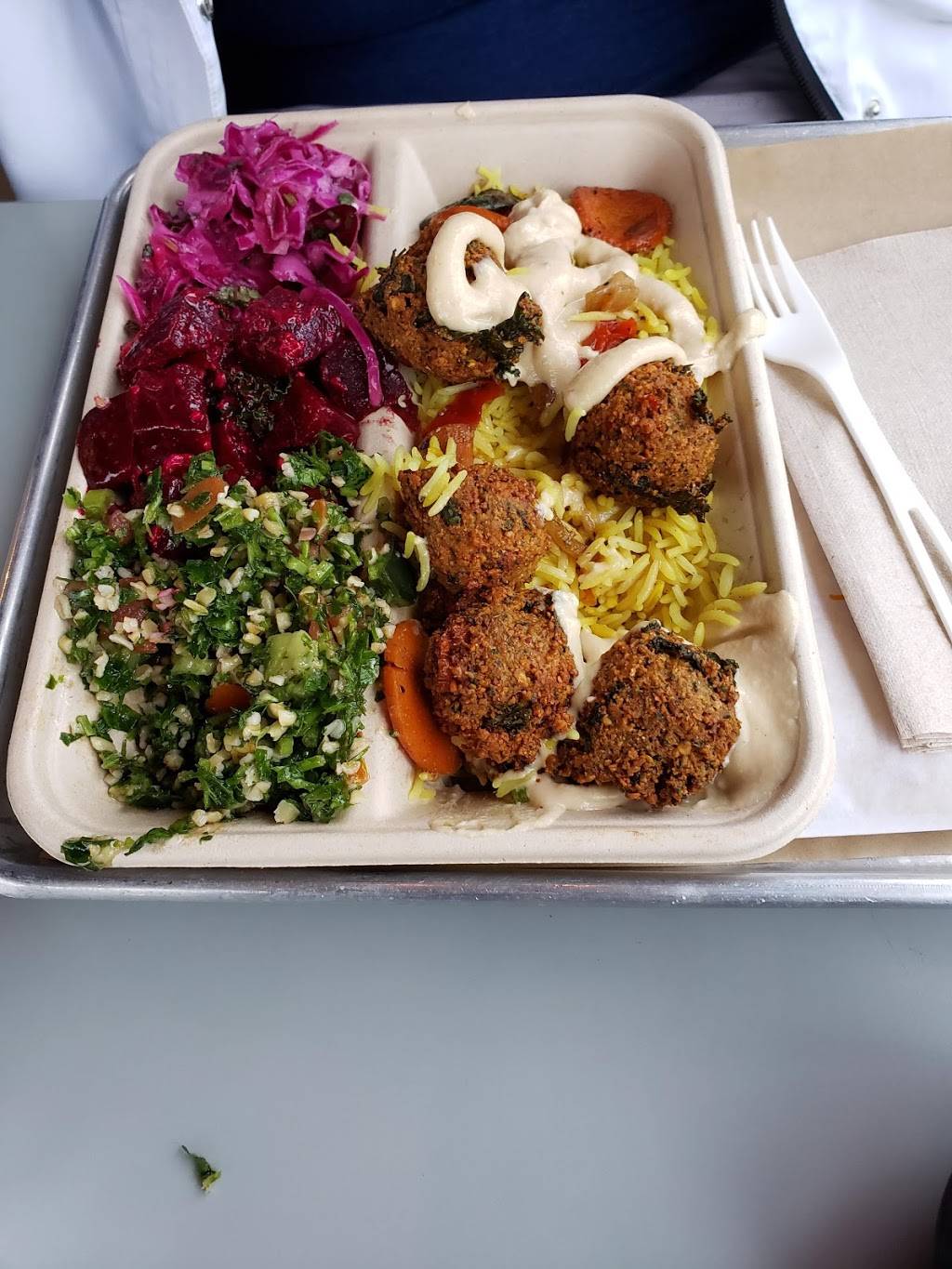 Yalla Mediterranean | restaurant | 1781 N Victory Pl, Burbank, CA 91502, USA | 8185650426 OR +1 818-565-0426