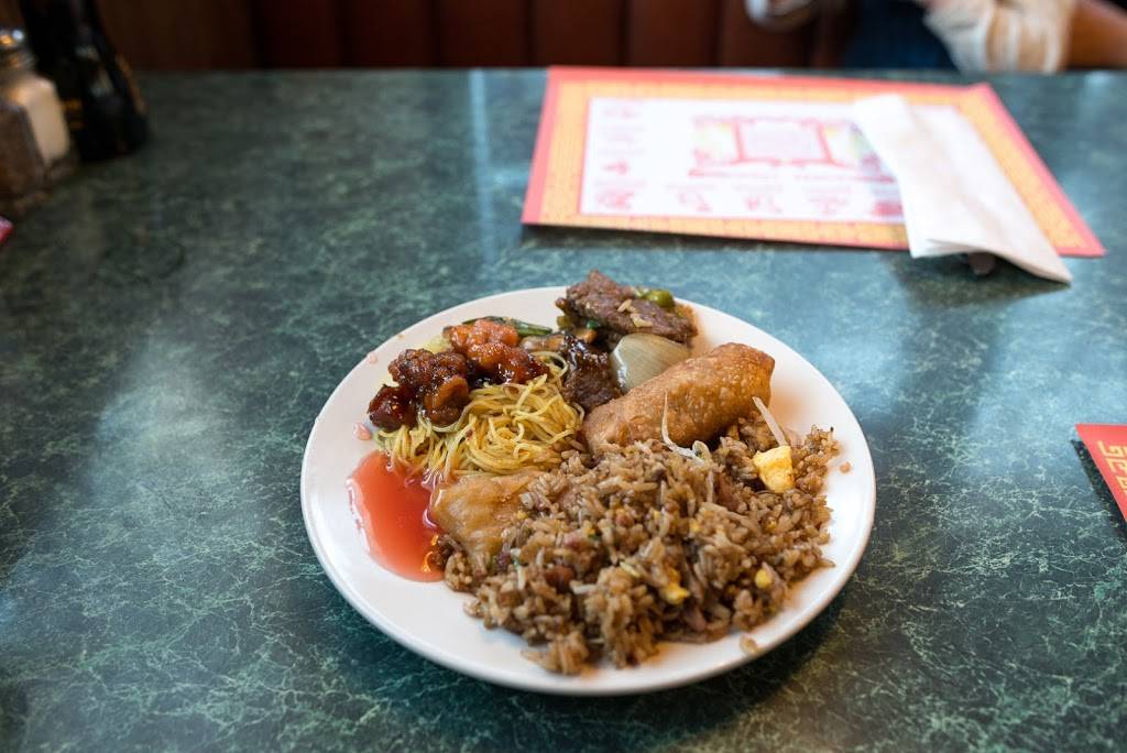 Tsing Tao | restaurant | 2613, 5765 S Packard Ave, Cudahy, WI 53110, USA | 4147445560 OR +1 414-744-5560