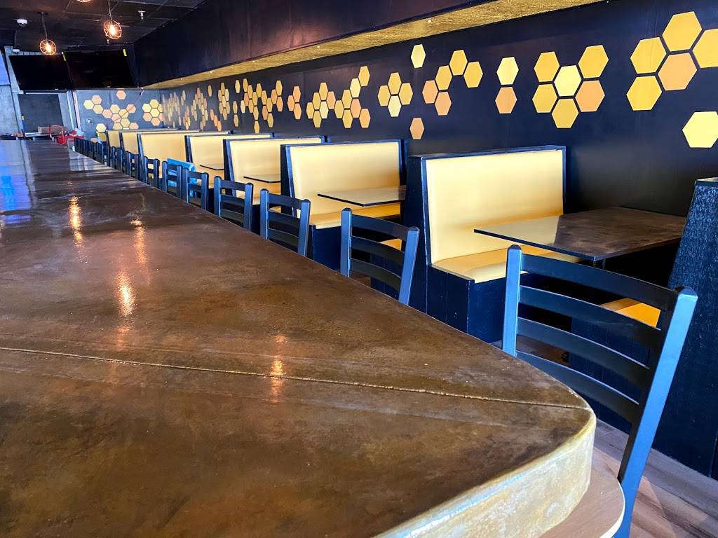 3BS Burgers, Bourbon, & Beer | restaurant | 1500 McMullen Booth Rd A13, Clearwater, FL 33759, USA | 7274747399 OR +1 727-474-7399