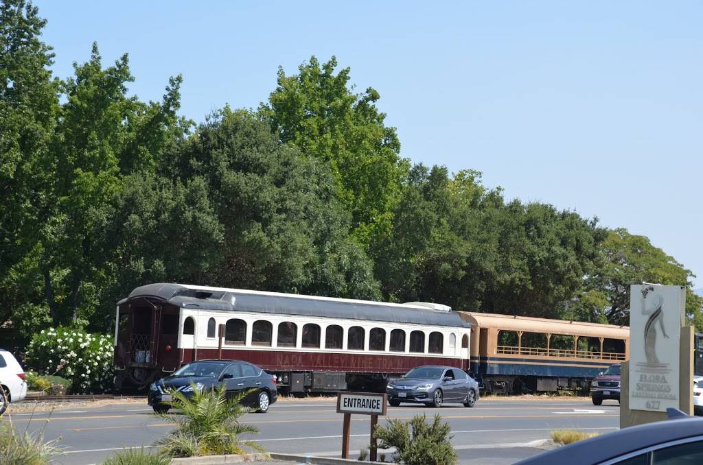 A&W | restaurant | 501 Main St, St Helena, CA 94574, USA | 7079634333 OR +1 707-963-4333