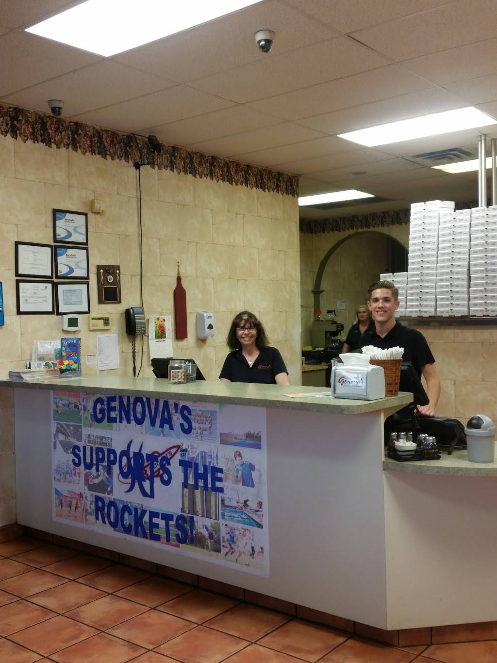 Genovas Pizza & Restaurant | restaurant | 462 N Main St, Spring Grove, PA 17362, USA | 7172256739 OR +1 717-225-6739