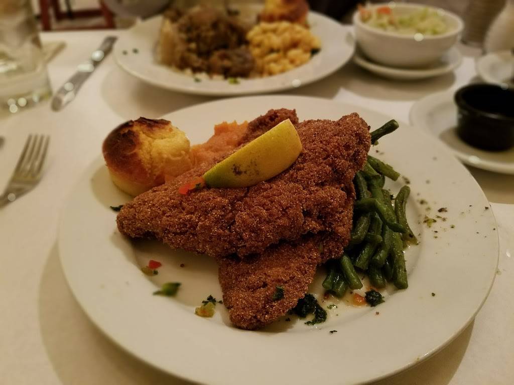 L. Maries Southern Cuisine | restaurant | 3160 Cobb Pkwy NW #200, Kennesaw, GA 30152, USA | 7706941949 OR +1 770-694-1949