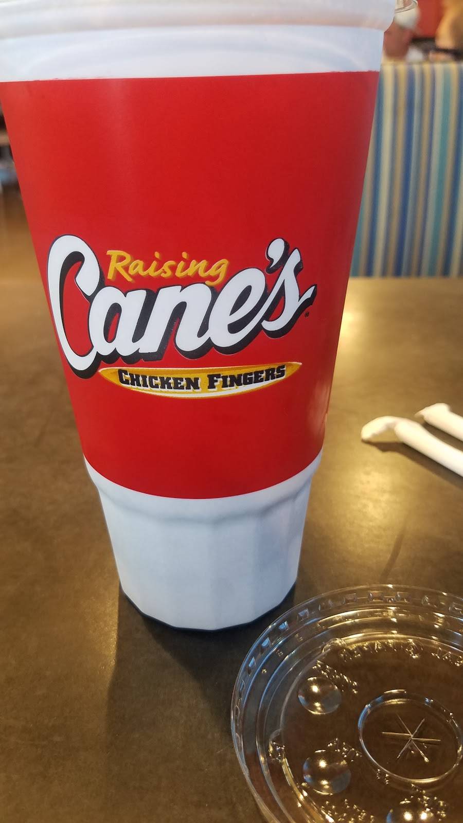 Raising Canes Chicken Fingers | meal takeaway | 110 N Stephanie St, Henderson, NV 89074, USA | 7029712388 OR +1 702-971-2388