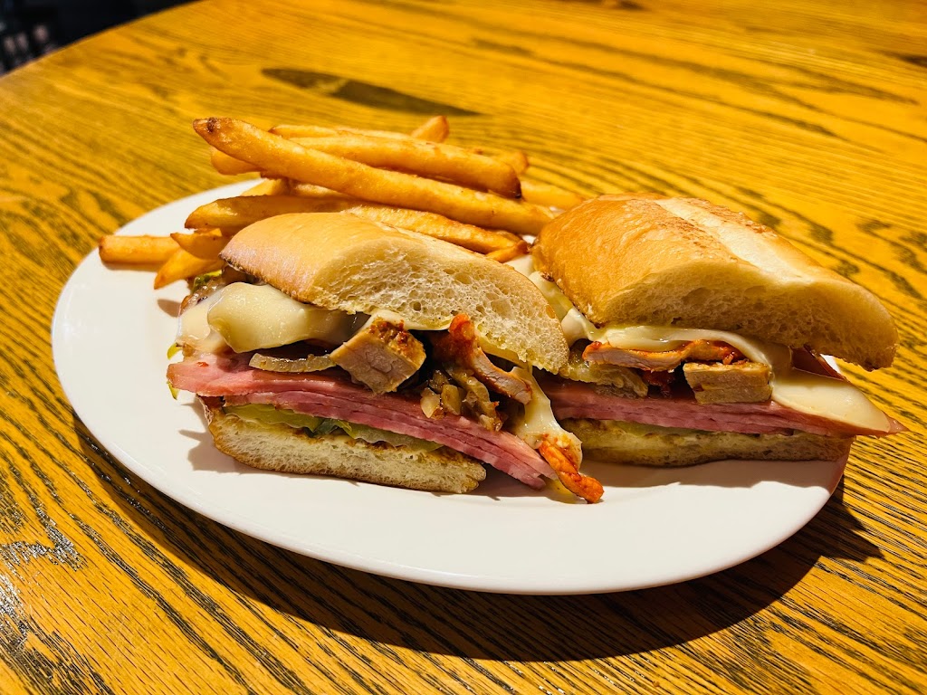 Albertos Restaurant & Raw Bar | meal delivery | 10 Crain Hwy N, Glen Burnie, MD 21061, USA | 4439604927 OR +1 443-960-4927