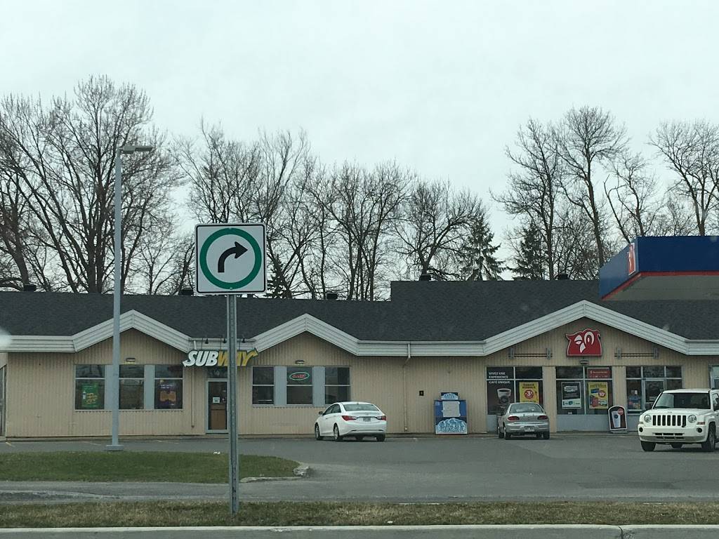Restaurant SUBWAY | restaurant | 4 Boulevard des Entreprises, Boisbriand, QC J7G 2Y2, Canada | 4504195586 OR +1 450-419-5586