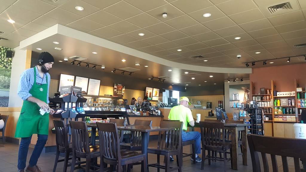 Starbucks | cafe | 2015 W Ryan Rd, Oak Creek, WI 53154, USA | 4147615278 OR +1 414-761-5278