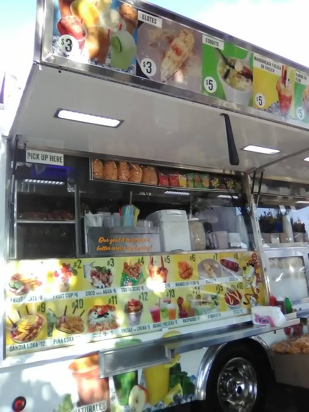 troca de comida mexicana | restaurant | 1301-1431 S Sycamore St, Santa Ana, CA 92701, USA | 7146043752 OR +1 714-604-3752