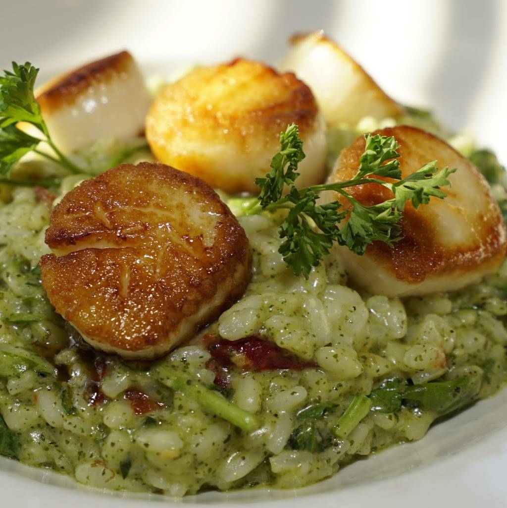 Fazzinis Taverna | restaurant | 9811 York Rd, Cockeysville, MD 21030, USA | 4106676104 OR +1 410-667-6104