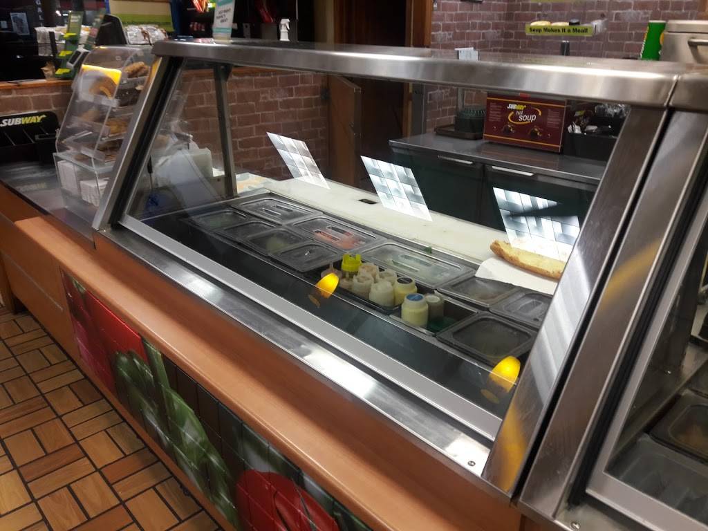 Subway | restaurant | 7311 SW 97th Ave, Miami, FL 33173, USA | 3056398250 OR +1 305-639-8250