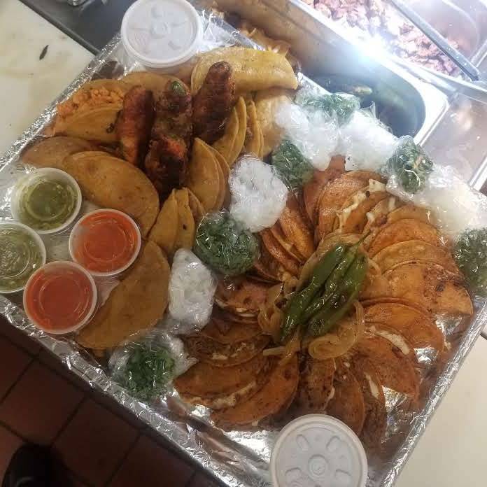 Lucky’s Taco’s | restaurant | 9600 Lake June Rd, Dallas, TX 75217, USA | 4693722343 OR +1 469-372-2343