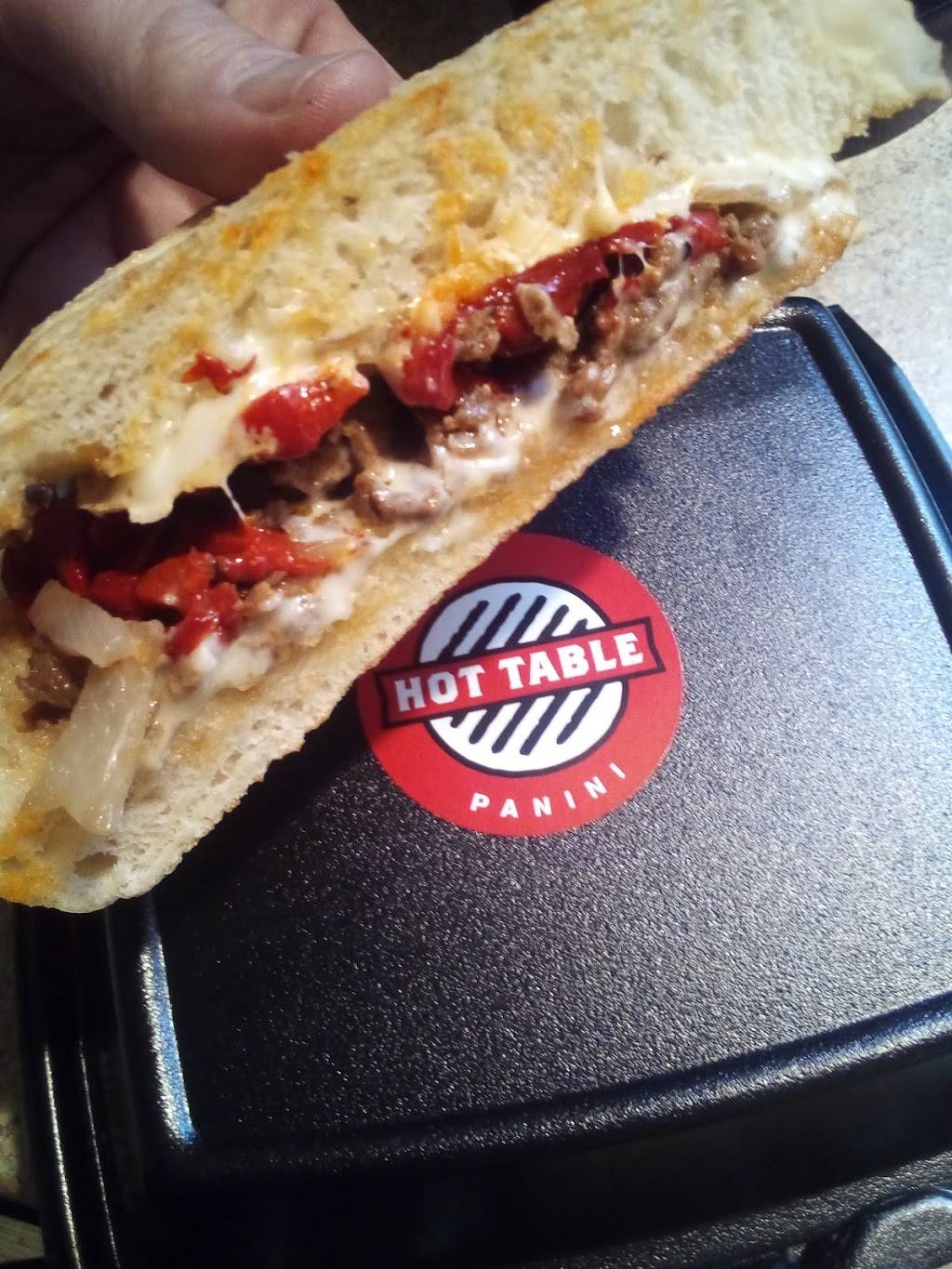 Hot Table | restaurant | 49 Park Ave, Worcester, MA 01605, USA | 5084590805 OR +1 508-459-0805