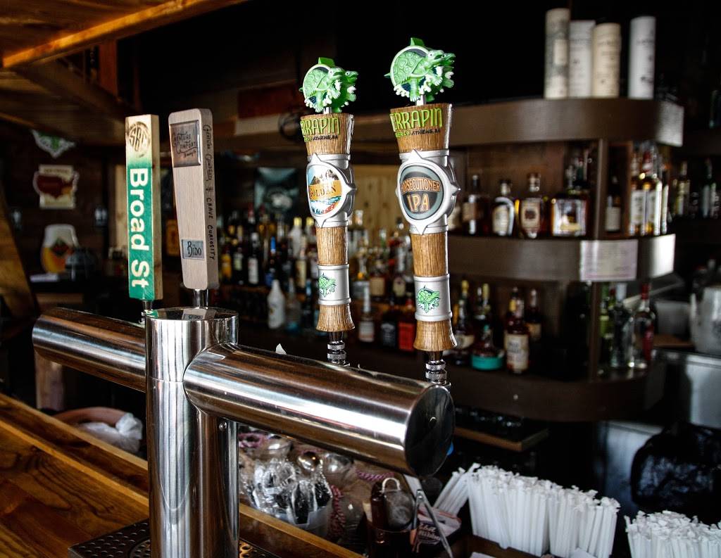 Saucehouse BBQ | restaurant | 830 W Broad St, Athens, GA 30601, USA | 8889787948 OR +1 888-978-7948