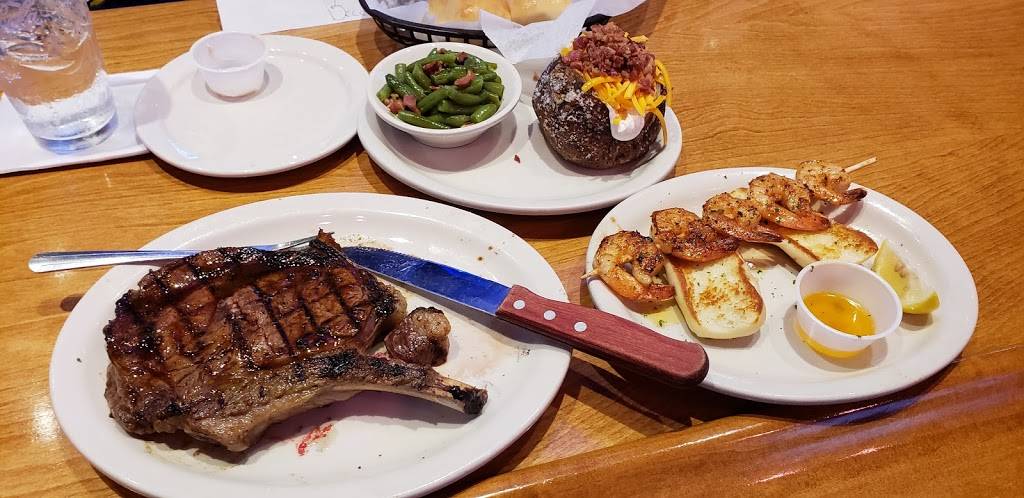 Texas Roadhouse | restaurant | 8204 S Olympia Ave W, Tulsa, OK 74132, USA | 9184457427 OR +1 918-445-7427