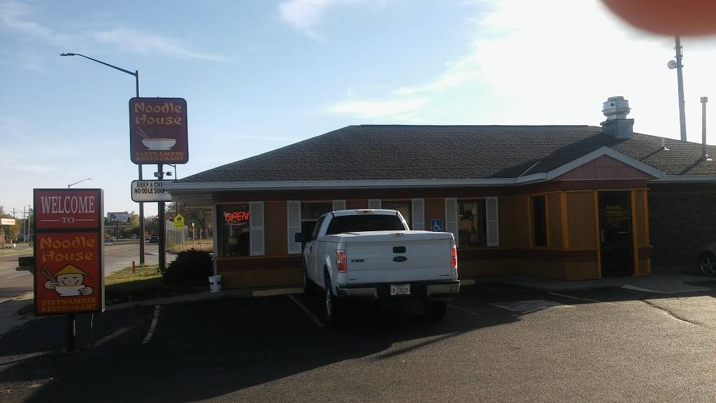 Noodle House | restaurant | 2004 N Broadwell Ave, Grand Island, NE 68803, USA | 3086752588 OR +1 308-675-2588