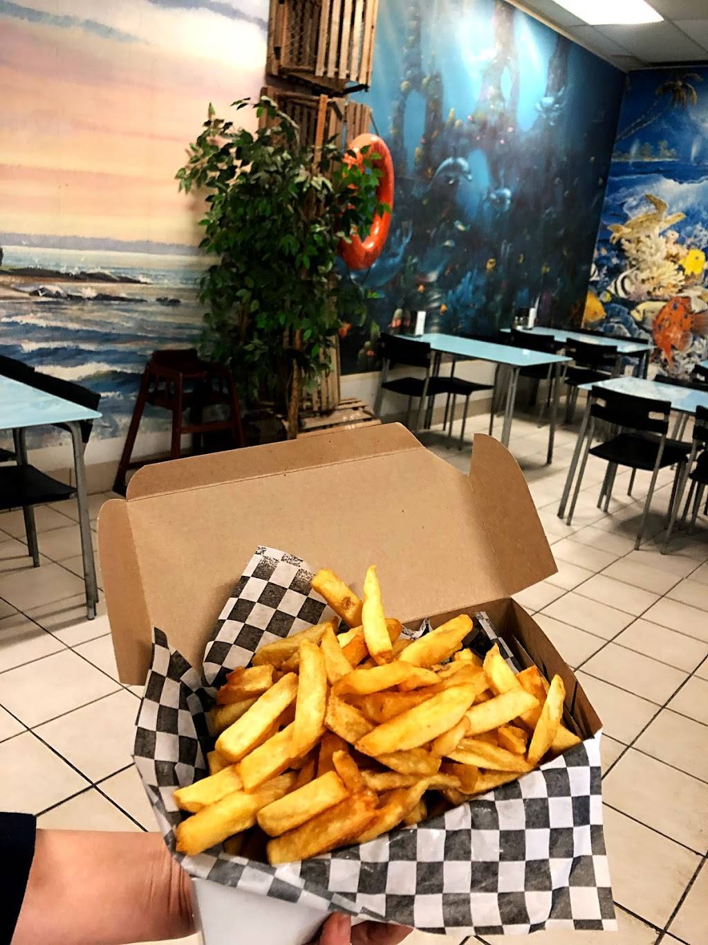 Chois Fish N Chips | restaurant | 201 Cundles Rd E, Barrie, ON L4M 4S5, Canada | 7057266653 OR +1 705-726-6653