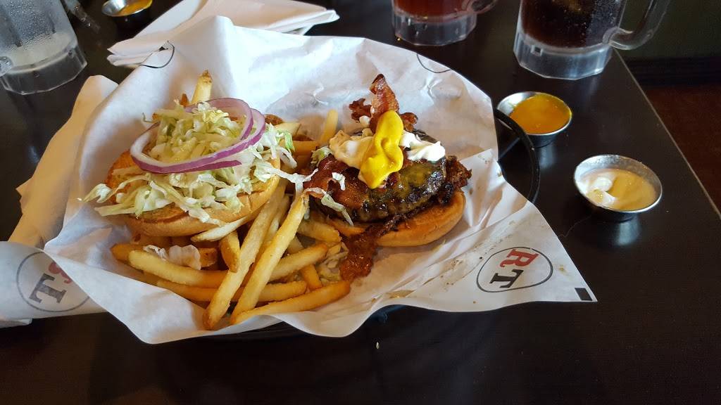 Ruby Tuesday | restaurant | 1953 Savannah Hwy, Charleston, SC 29407, USA | 8437635110 OR +1 843-763-5110