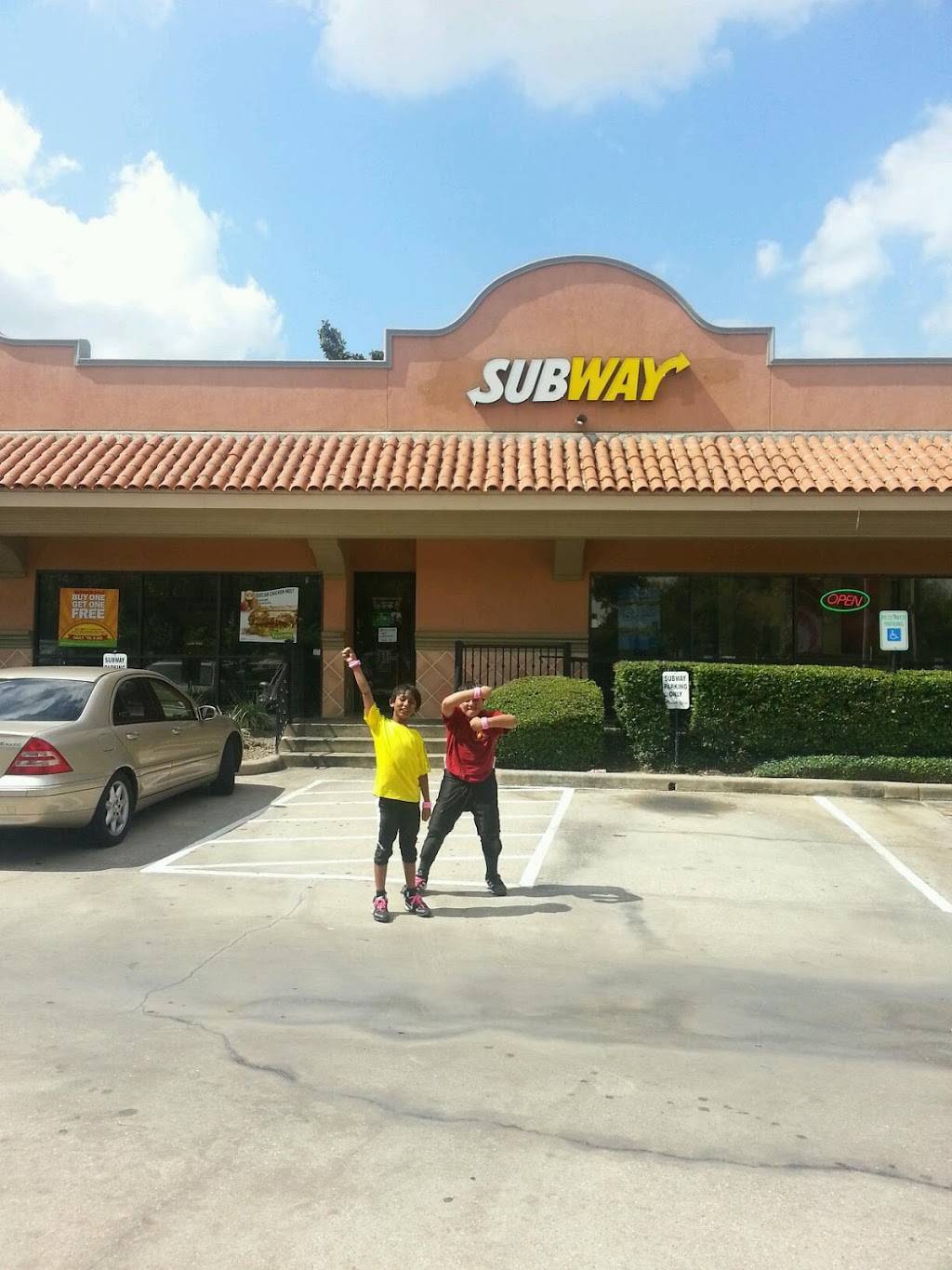 Subway | restaurant | 10001 Westheimer Rd, Houston, TX 77042, USA | 7137837827 OR +1 713-783-7827
