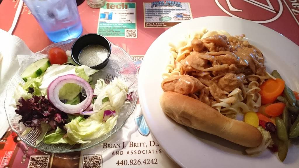 Zachs Steakhouse | restaurant | 425 W Bagley Rd, Berea, OH 44017, USA | 4402436884 OR +1 440-243-6884