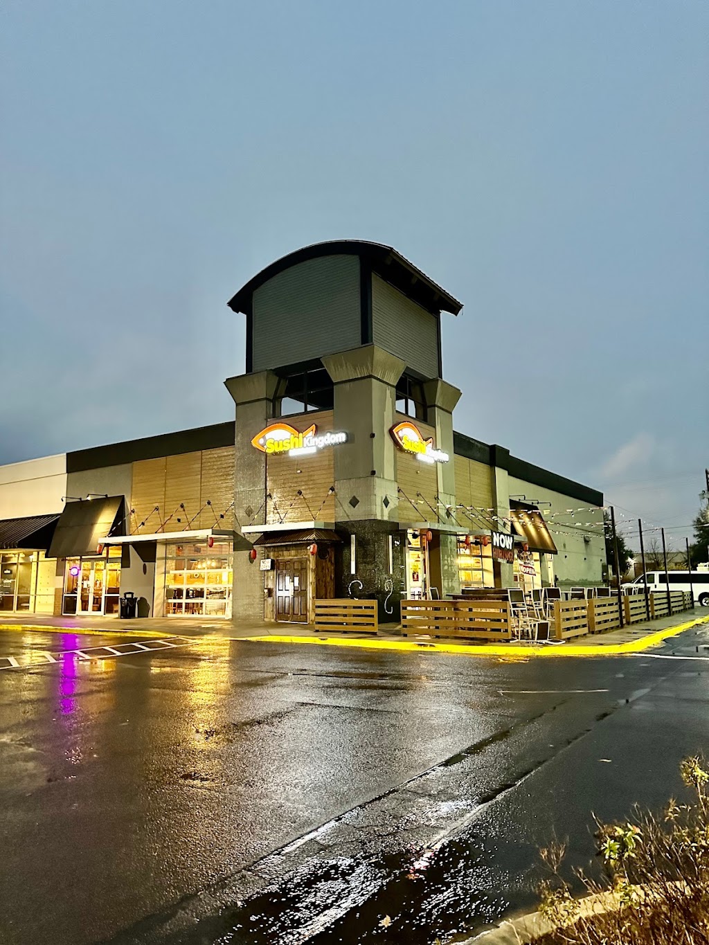 Sushi Kingdom | meal takeaway | 1117 Woodruff Rd Suite A, Greenville, SC 29607, USA | 8642438313 OR +1 864-243-8313