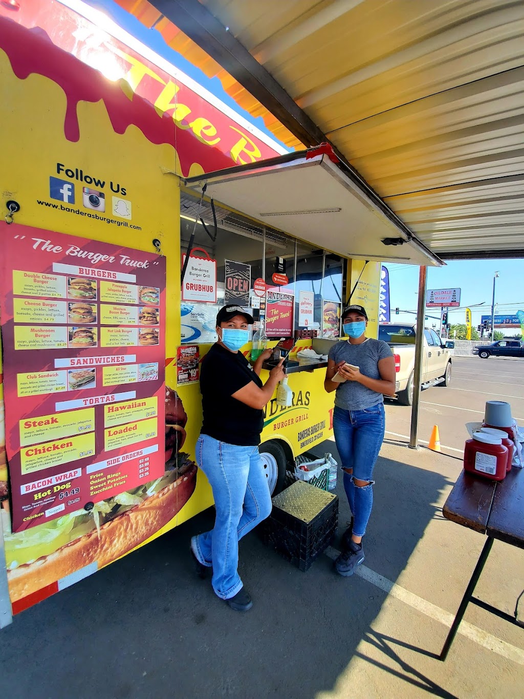 Banderas Burger Grill | restaurant | 2130 Virginia Ave, Bakersfield, CA 93307, USA | 6613778427 OR +1 661-377-8427