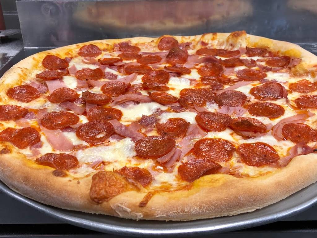 Mamas Famous Pizza and Grill | restaurant | 1901 Hamilton St, Allentown, PA 18104, USA | 6104396940 OR +1 610-439-6940